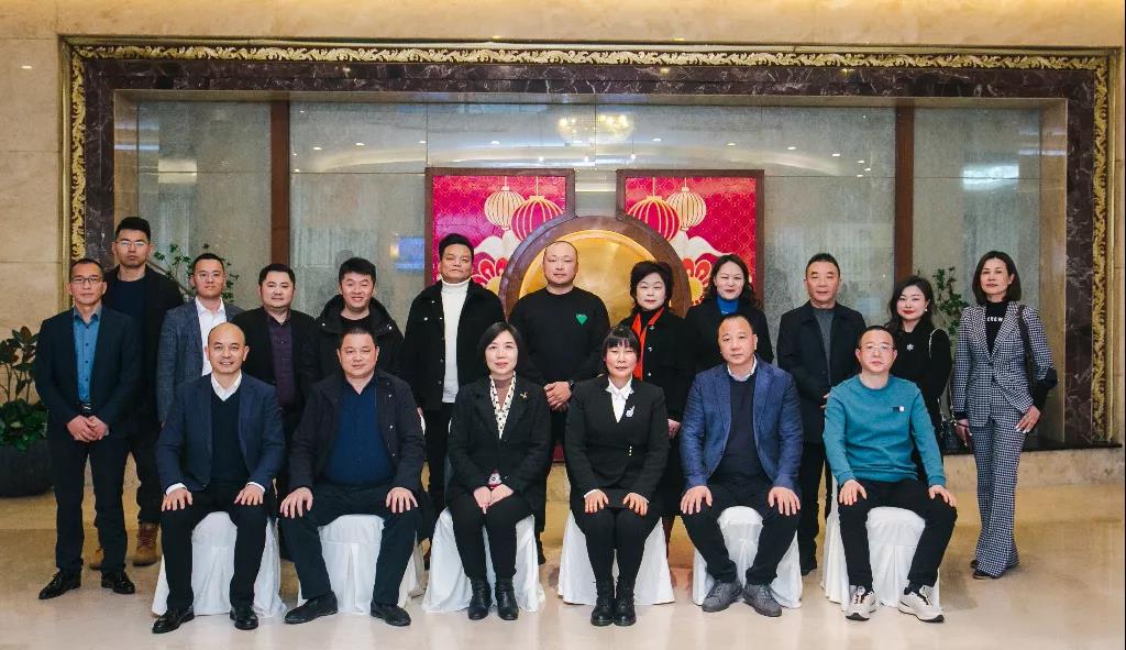 南充市僑商聯(lián)合會成功召開一屆三次理事會