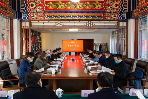 萬(wàn)立駿、隋軍同文化和旅游部副部長(zhǎng)、國(guó)家文物局局長(zhǎng)李群座談交流