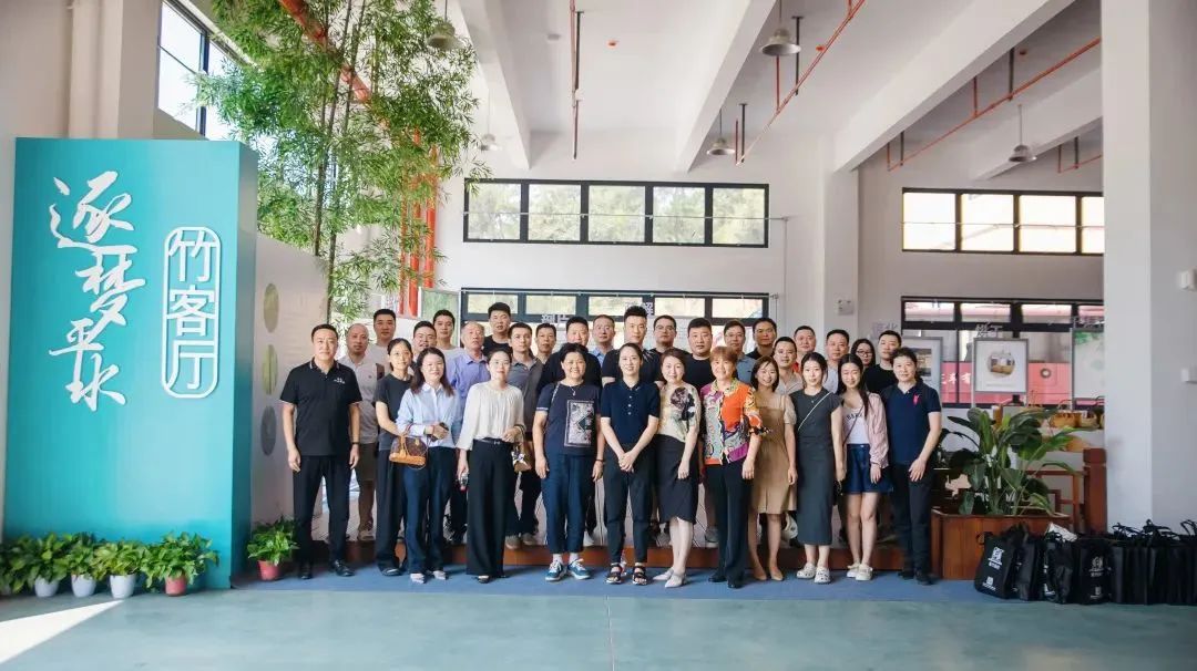 柯橋區(qū)僑商會海創(chuàng)會赴平水參觀考察現(xiàn)代農(nóng)業(yè)產(chǎn)業(yè)項(xiàng)目