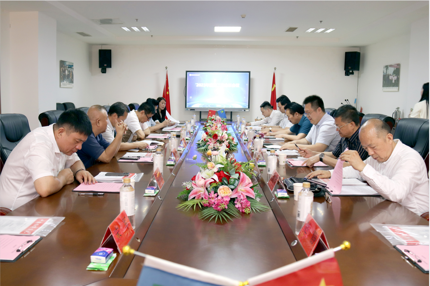 河南省僑商會(huì)第二次會(huì)長(zhǎng)會(huì)議召開(kāi)，王建棋當(dāng)選第三季度輪值會(huì)長(zhǎng)