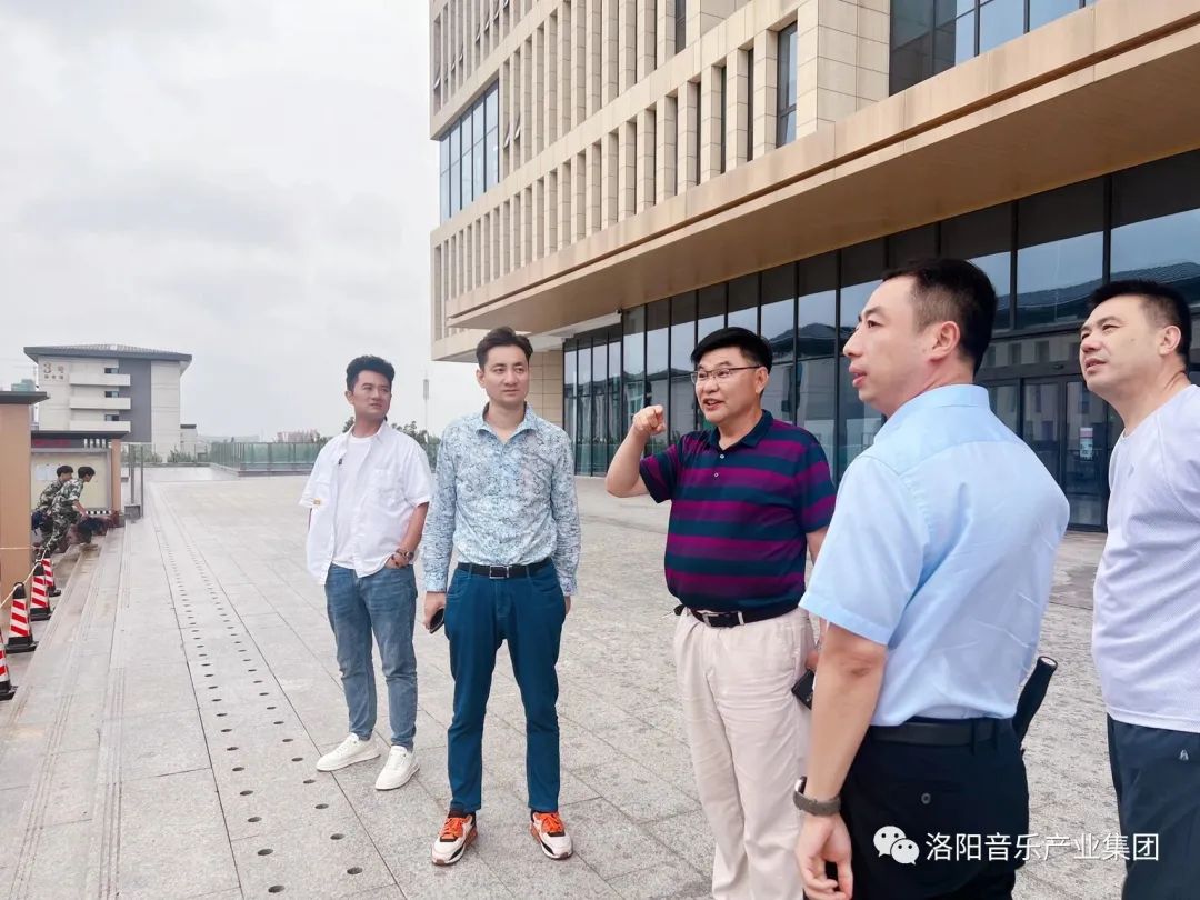 洛陽(yáng)市僑商會(huì)副會(huì)長(zhǎng)田華赴洛陽(yáng)文旅職業(yè)學(xué)院就共建產(chǎn)業(yè)學(xué)院開展工作交流