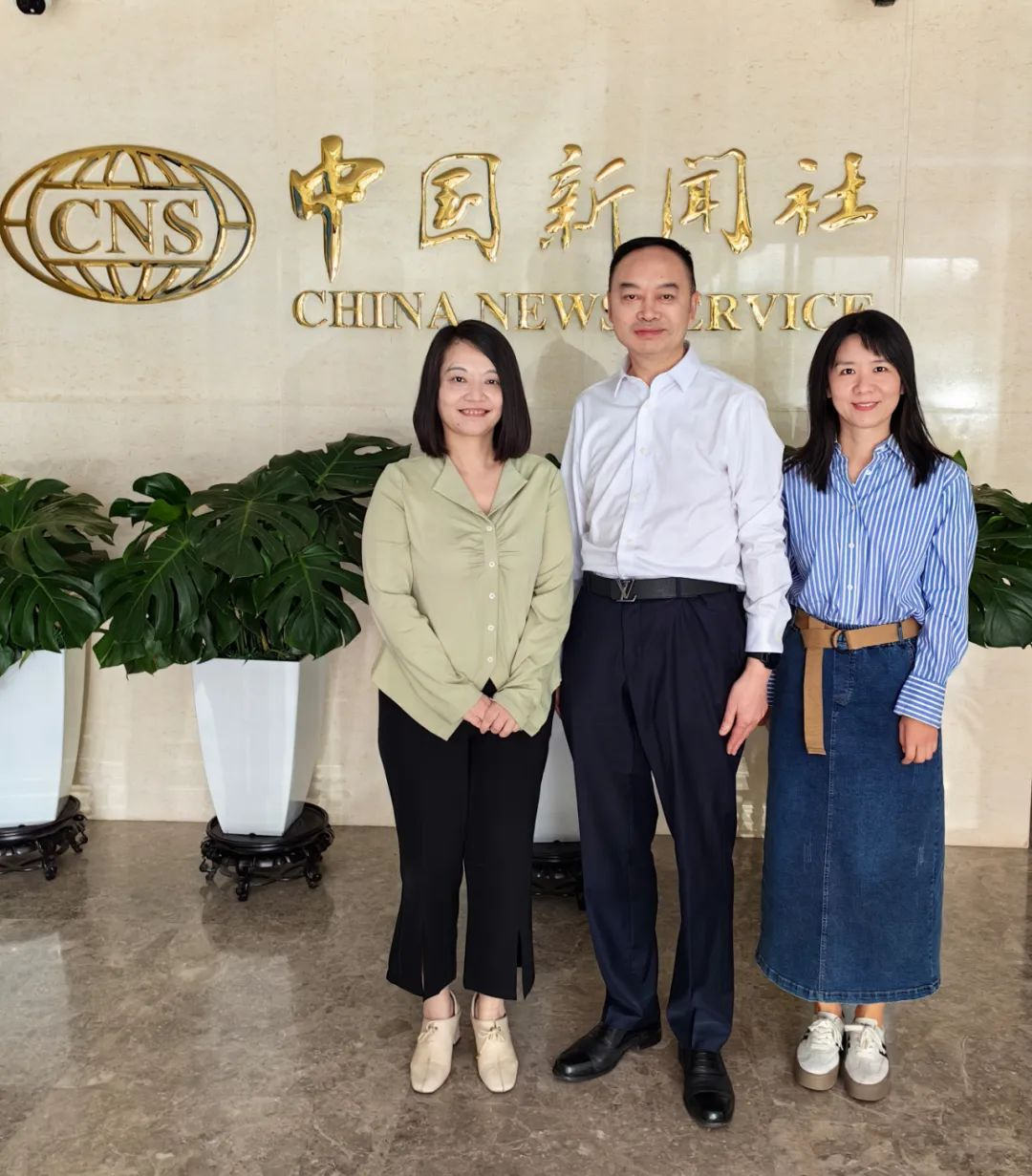 洛陽(yáng)僑商會(huì)會(huì)長(zhǎng)鄺遠(yuǎn)平接受中國(guó)僑網(wǎng)專訪