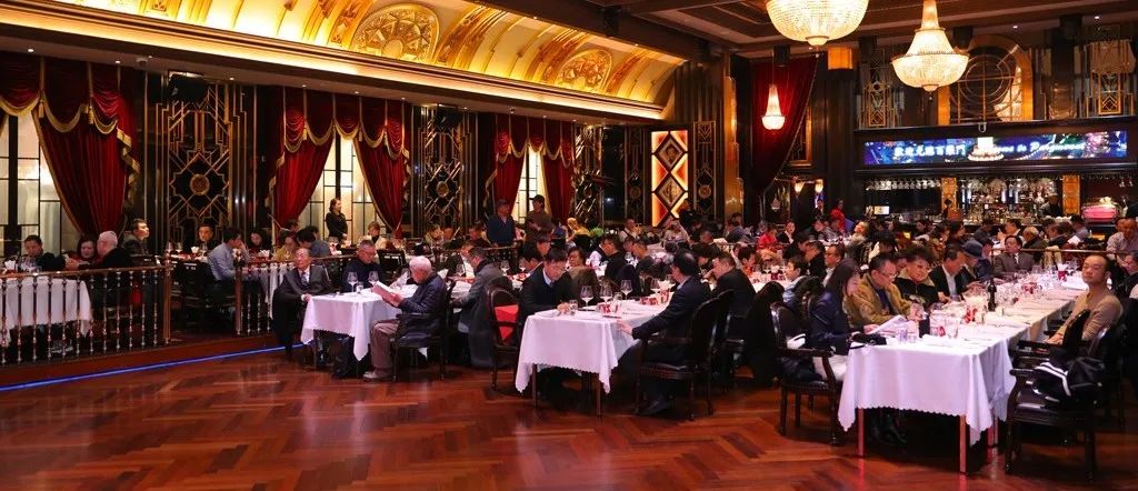 上海市僑商聯(lián)合會(huì)舉行三屆三次會(huì)員大會(huì)暨迎新春聯(lián)誼會(huì)