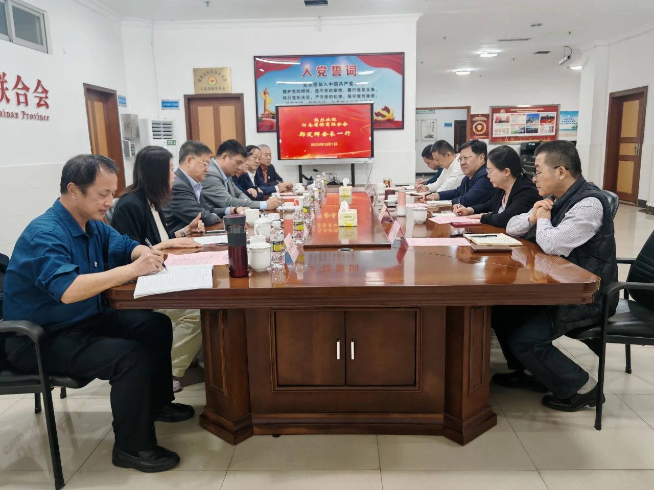 河南省僑商會(huì)一行走進(jìn)海南省僑聯(lián)座談交流