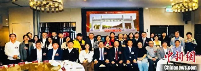【名譽會長】澳大利亞楚商聯(lián)合會暨湖北會成立11周年慶典在悉尼隆重舉行，河南省僑商聯(lián)合會名譽會長喻鵬受邀出席并致辭