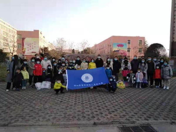 洛陽市留聯(lián)會(huì)和老城區(qū)僑聯(lián)到市兒童福利院 開展慈善義捐活動(dòng)