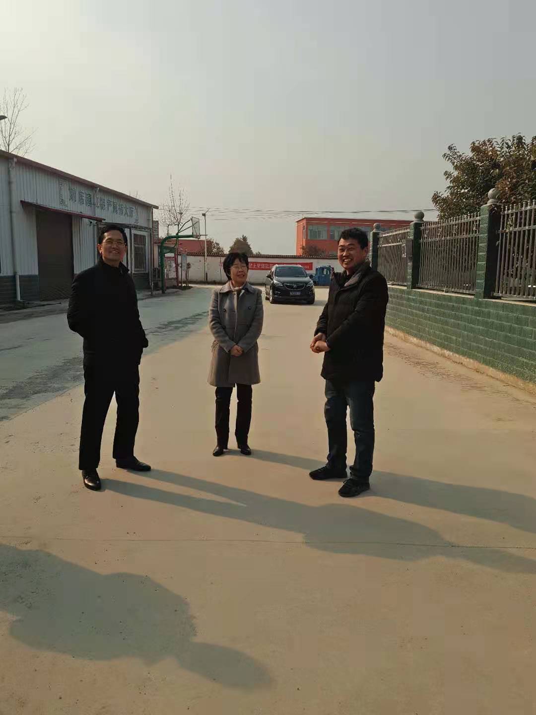 駐馬店市僑聯(lián)到確山縣調(diào)研指導(dǎo)僑界駐村幫扶工作