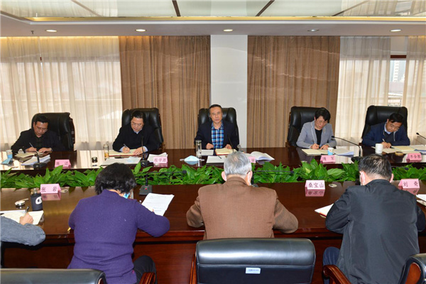 萬立駿出席中國(guó)僑聯(lián)黨組意識(shí)形態(tài)暨網(wǎng)信工作領(lǐng)導(dǎo)小組會(huì)議并講話