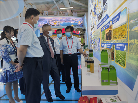 喬衛(wèi)顧問出席第27屆中國蘭州投資貿(mào)易洽談會