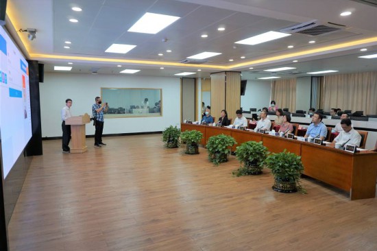 萬(wàn)立駿在廣東調(diào)研僑聯(lián)工作并出席21世紀(jì)化學(xué)中的納米科技前沿論壇