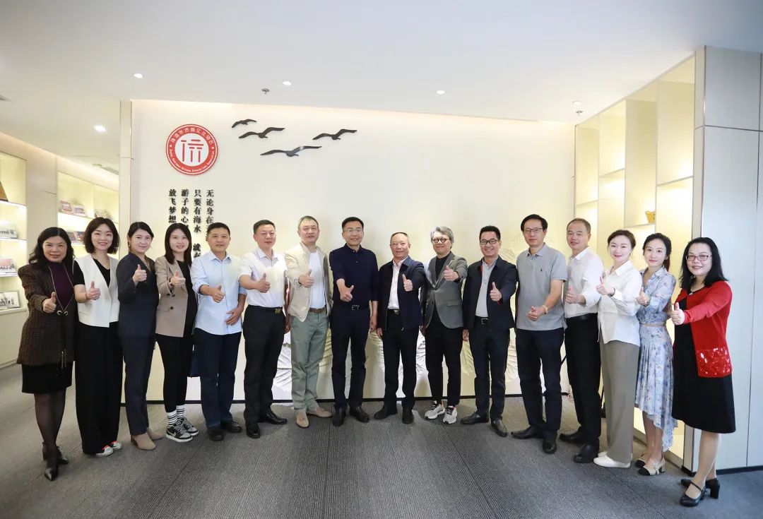 長(zhǎng)沙市僑聯(lián)、市僑商會(huì)一行10人蒞臨珠海市僑商企業(yè)協(xié)會(huì)參觀交流