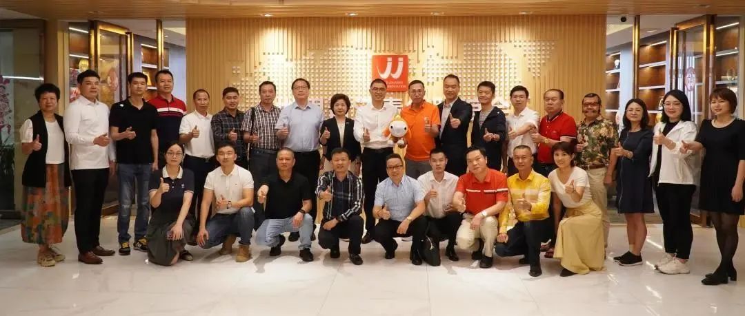 廈門市僑聯(lián)、廈門市僑商聯(lián)合會(huì)一行蒞臨世晉青之家