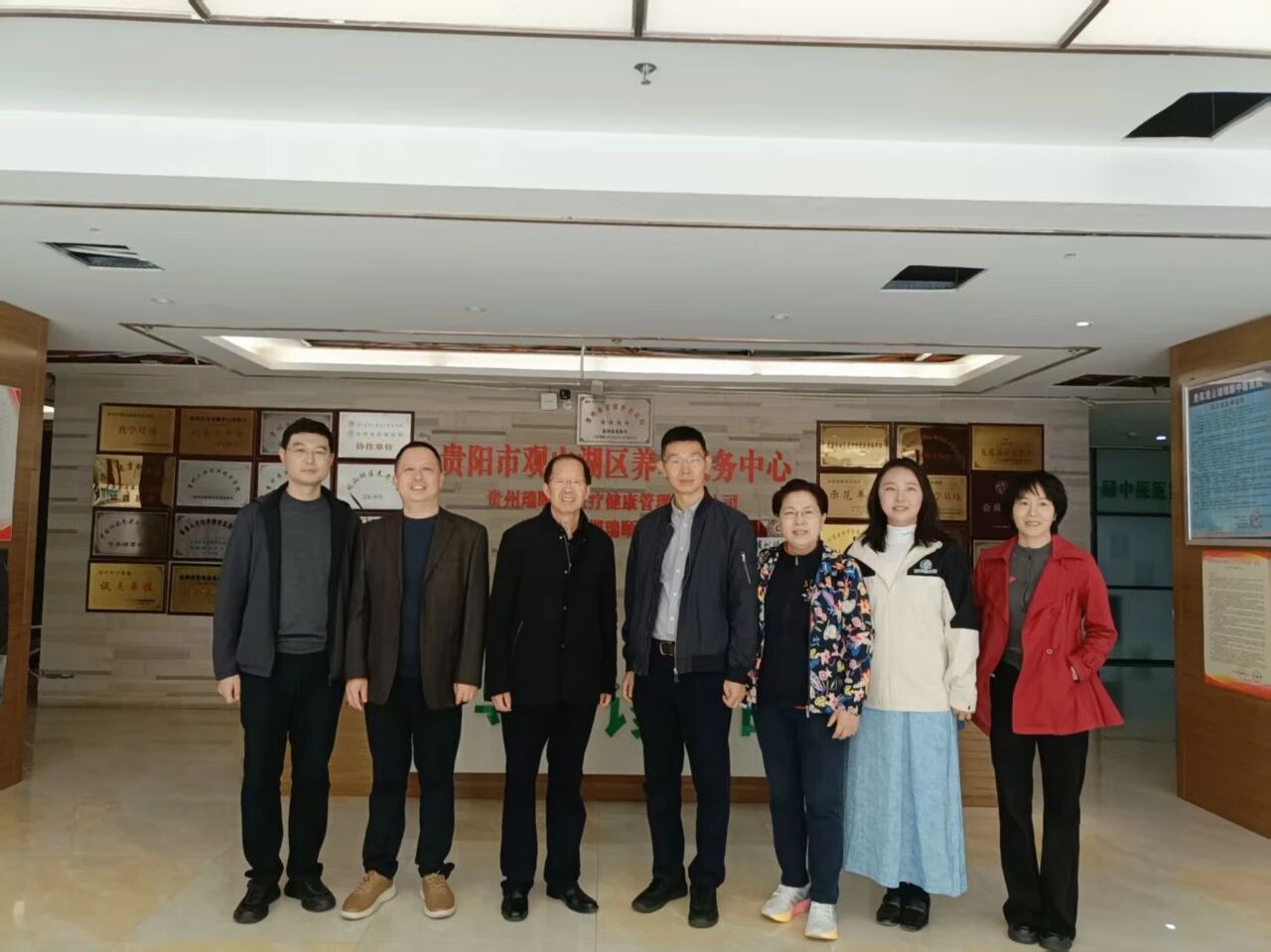 【名譽(yù)會長】百孚集團(tuán)董事長吳劍平陪同石家莊市人大常委考察組對貴陽市、凱里市、麻江縣養(yǎng)老旅居與鄉(xiāng)村振興進(jìn)行了考察觀摩！