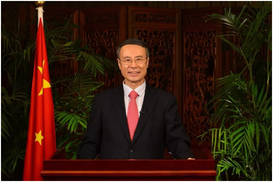 中國僑聯(lián)主席萬立駿向全球華僑華人拜年：萬眾一心加油干，攜手共進(jìn)奔小康