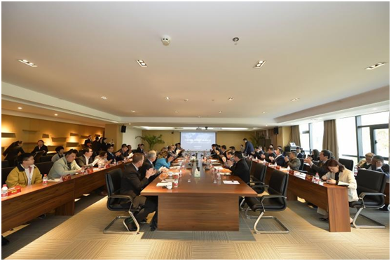 省僑商聯(lián)合會執(zhí)行會長王廣國出席中國河南-美國加州圓桌會議 為商會對接國際資源