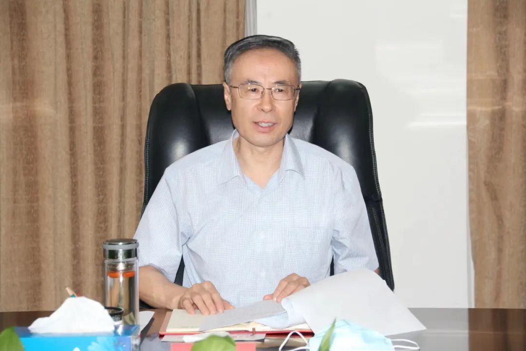 中國僑聯(lián)黨組召開第十八次理論學(xué)習(xí)中心組（擴(kuò)大）學(xué)習(xí)會(huì)